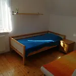 Lägenhet Doppelhaushaelfte Mit Garten *