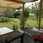 Apartman Doppelhaushaelfte Mit Garten Linz
