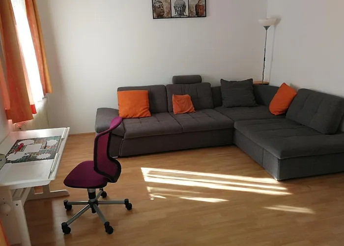 Doppelhaushaelfte Mit Garten Lägenhet Linz