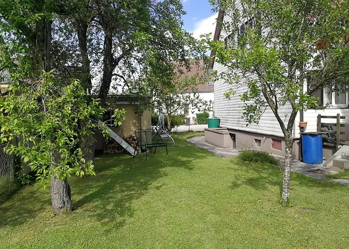 Doppelhaushaelfte Mit Garten Lägenhet Linz