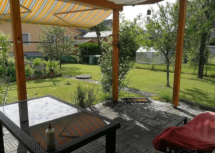 Lägenhet Doppelhaushaelfte Mit Garten Linz